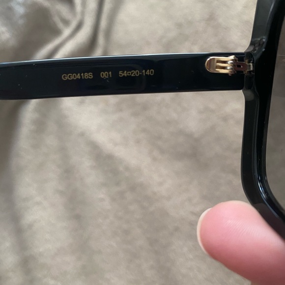 Gucci Sunglasses - Picture 4 of 6